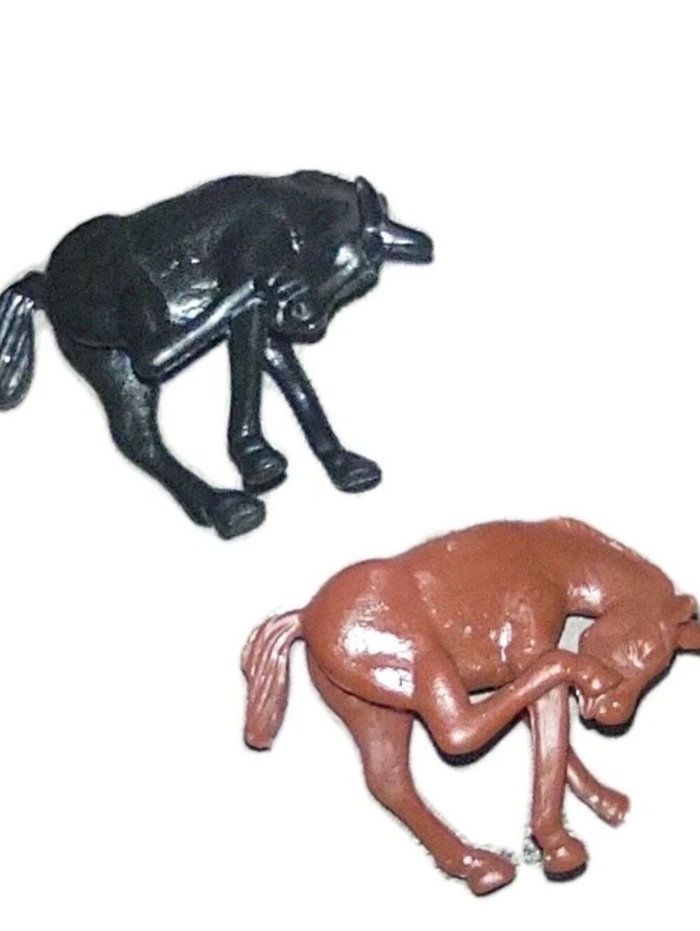 Scratching Foal Toys 2pc Black & Brown Horses